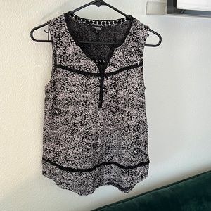 Cute black and gray tank top.
